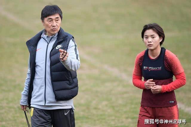 乔迪：明天这场比赛全队上下都十分期待，这场比赛注定不会轻松